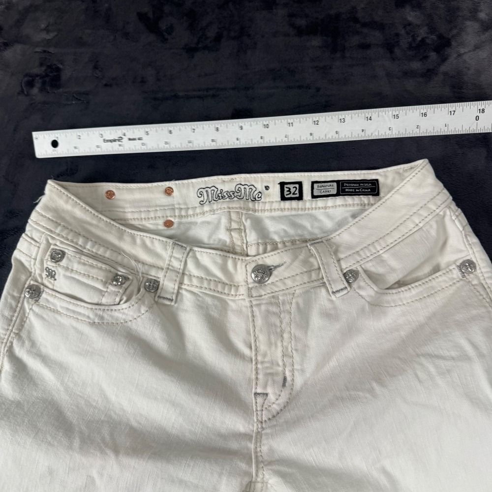 Miss Me Signature Capri Women 32 White Embroidered Rhinestone JP8601P2 - Picture 3 of 8